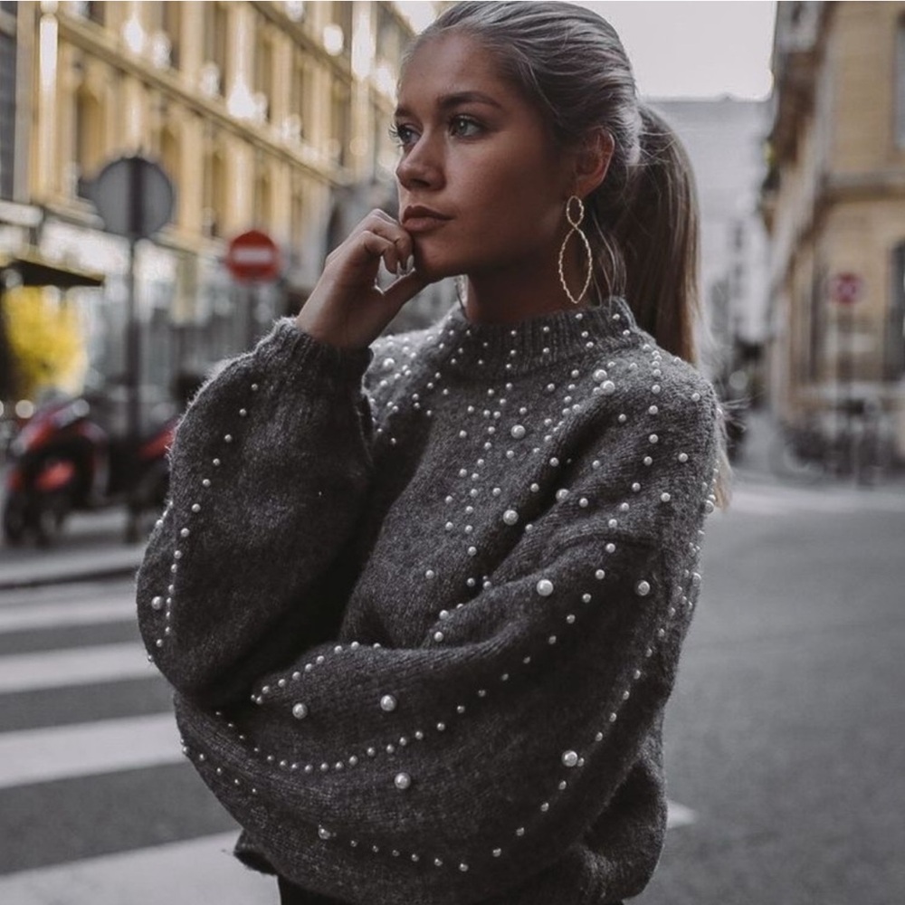 Zara Gray Crop Sweater with Pearl Embellishments